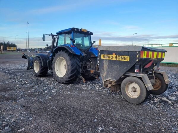 2014 Valtra N 123 Tractors — Machinery Depot Pro