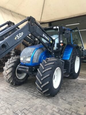 valtra-n-142589e07ed.jpg 2010 Valtra N 142 Tractors — Machinery Depot Pro
