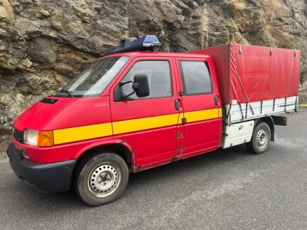 volkswagen-transporter-2-5-tdie58a4de0.jpg 2001 Volkswagen Transporter 2 5 TDI Firetrucks — Machinery Depot Pro