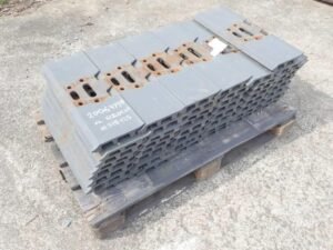volvo-600-mm-3-stegbodenplat9d729017-1.jpg 2023 Volvo 600 mm 3-Stegbodenplatten HD EC220ENL Cargotyres — Machinery Depot Pro