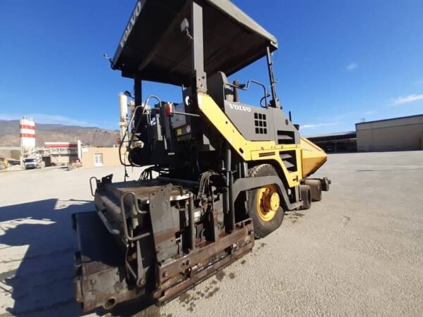 2009 Volvo ABG 6870 Asphalt Pavers — Machinery Depot Pro