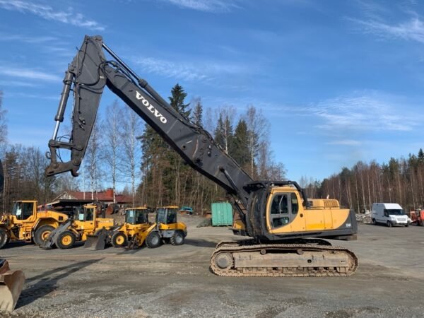 volvo-ec-460-lc-hr-demolition1961905b.jpg 2001 Volvo EC 460 LC HR Excavators — Machinery Depot Pro