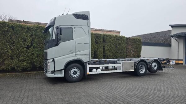 volvo-fh-500-6x2-bdfef3342d3.jpg 2020 Volvo FH 500 6x2 BDF Trucks — Machinery Depot Pro