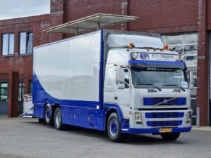 2006 Volvo FM 380 6x2 - 2/3 Trucks â€” Machinery Depot Pro
