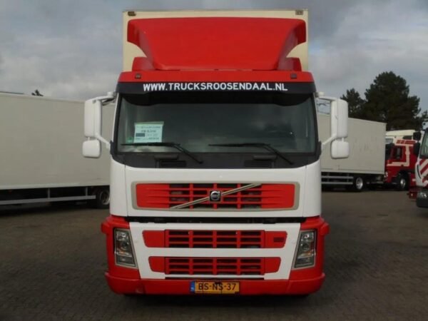 2006 Volvo FM 9.310 + Trucks â€” Machinery Depot Pro