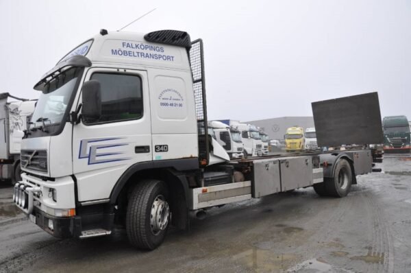 volvo-fm12-380-4x206e7709c.jpg 2001 Volvo FM12 380 4X2 Trucks — Machinery Depot Pro