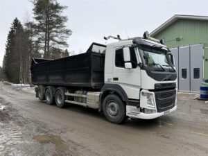 2017 Volvo FM500 8X4 Trucks — Machinery Depot Pro