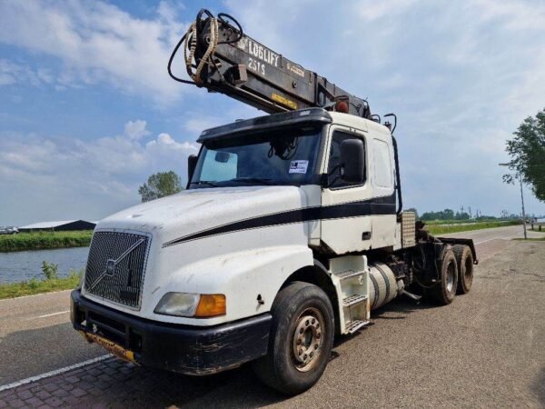 2001 Volvo NH12.460 Tractortrucksmain â€” Machinery Depot Pro