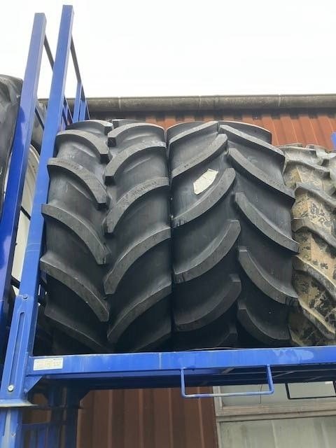 vredestein-traxion-650-65r38-e3c6ba7e0.jpg Vredestein Traxion 650/65R38 en 540/65R28 Agriculturewheels — Machinery Depot Pro