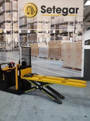 yale-mo20pf652e81a.jpg 2013 Yale MO20P Low Order Pickers — Machinery Depot Pro