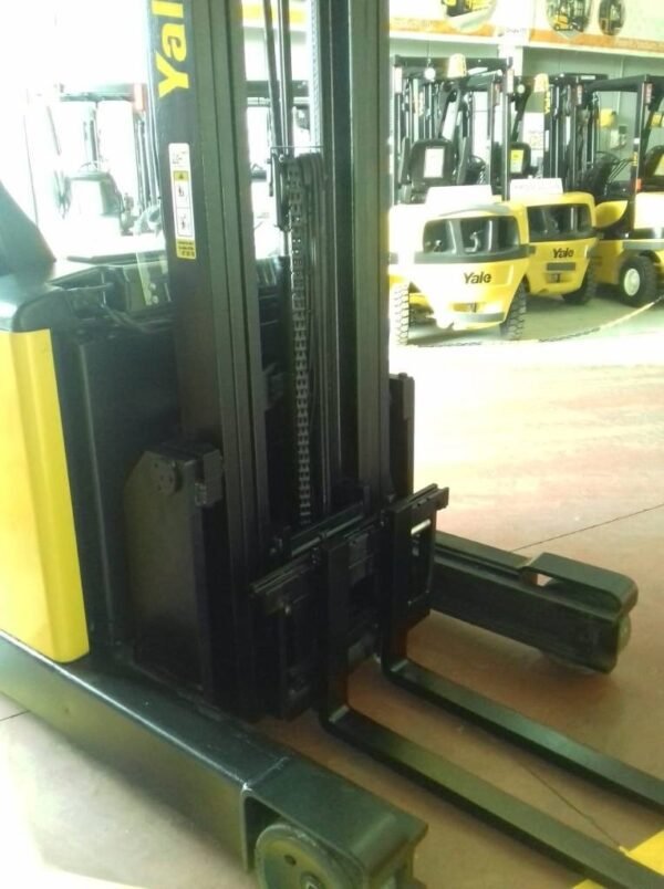 yale-mr146ba3c3a7.jpg 2008 Yale MR14 Reach Trucks — Machinery Depot Pro