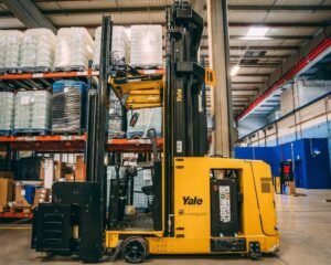 yale-mtc10eba9c0a1.jpg 2013 Yale MTC10 Narrowaisletrucks — Machinery Depot Pro