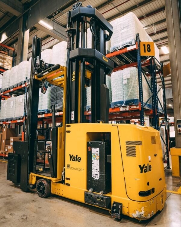 yale-mtc10ed73597c.jpg 2013 Yale MTC10 Narrowaisletrucks — Machinery Depot Pro